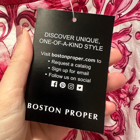 Boston Proper - Picture 3 of 5